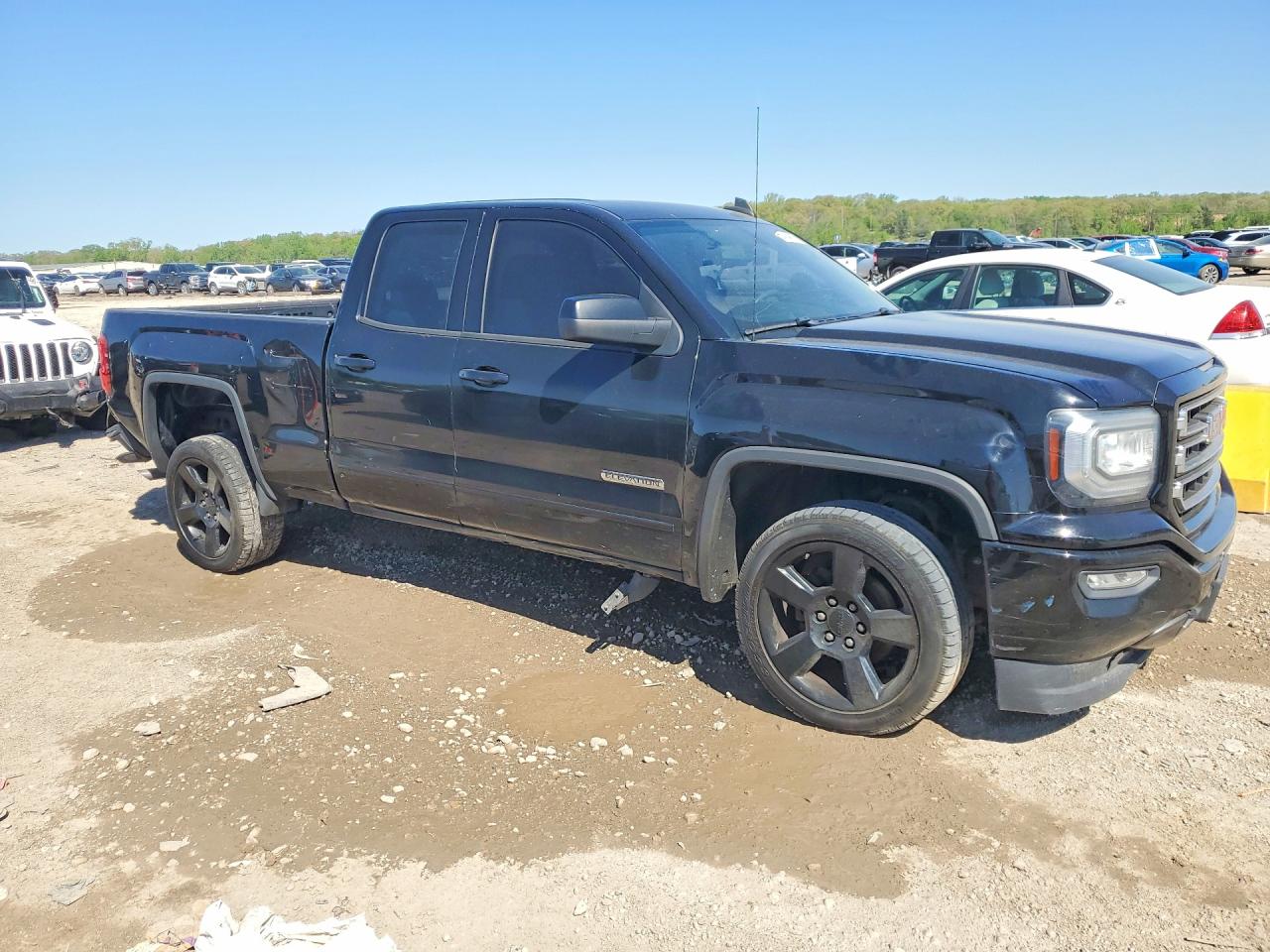 2019 GMC SIERRA VIN 2GTV2LEC0K1139010 photo 4