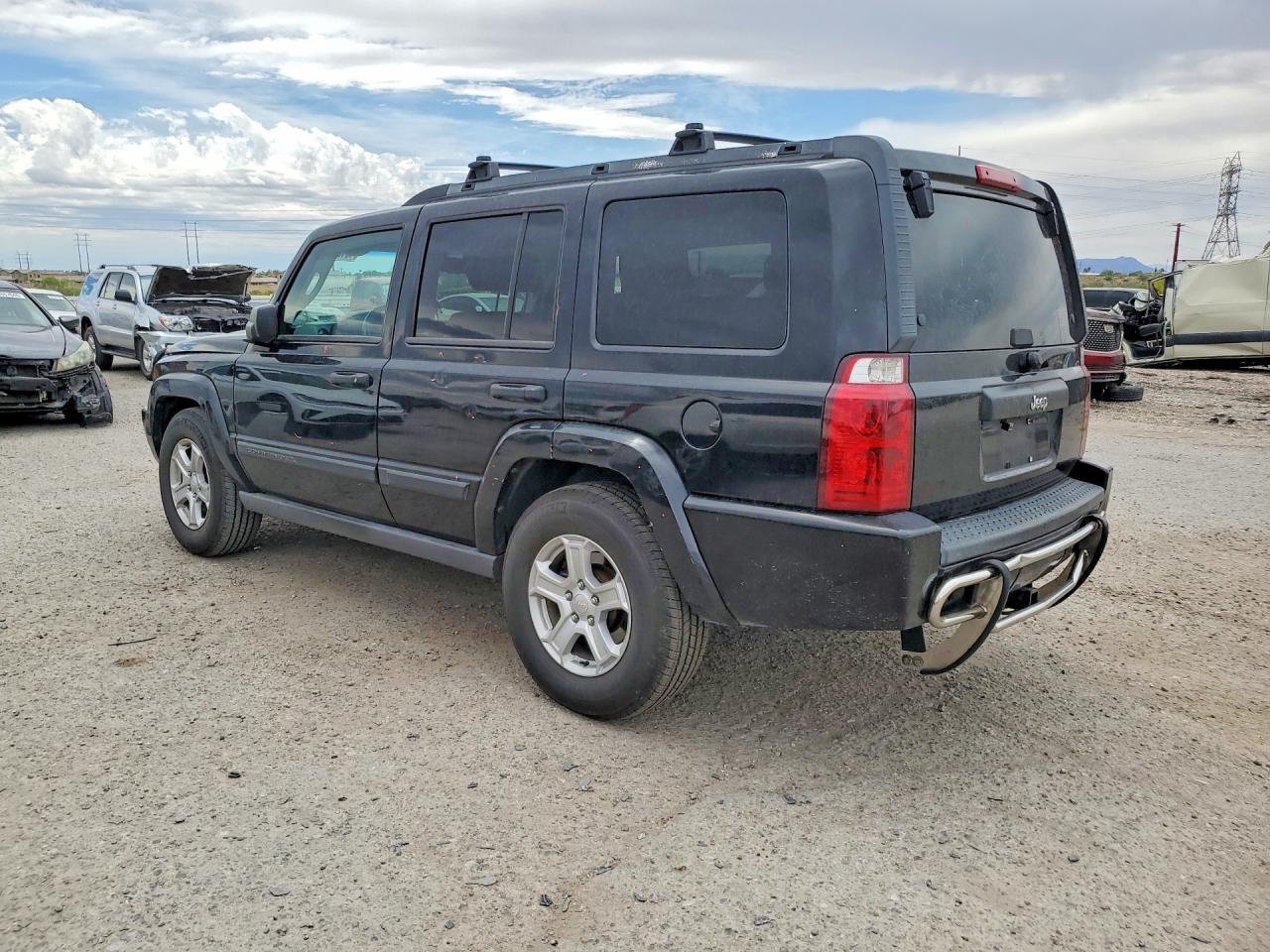 2006 Jeep Commander VIN 1J8HH48NX6C253619 photo 2