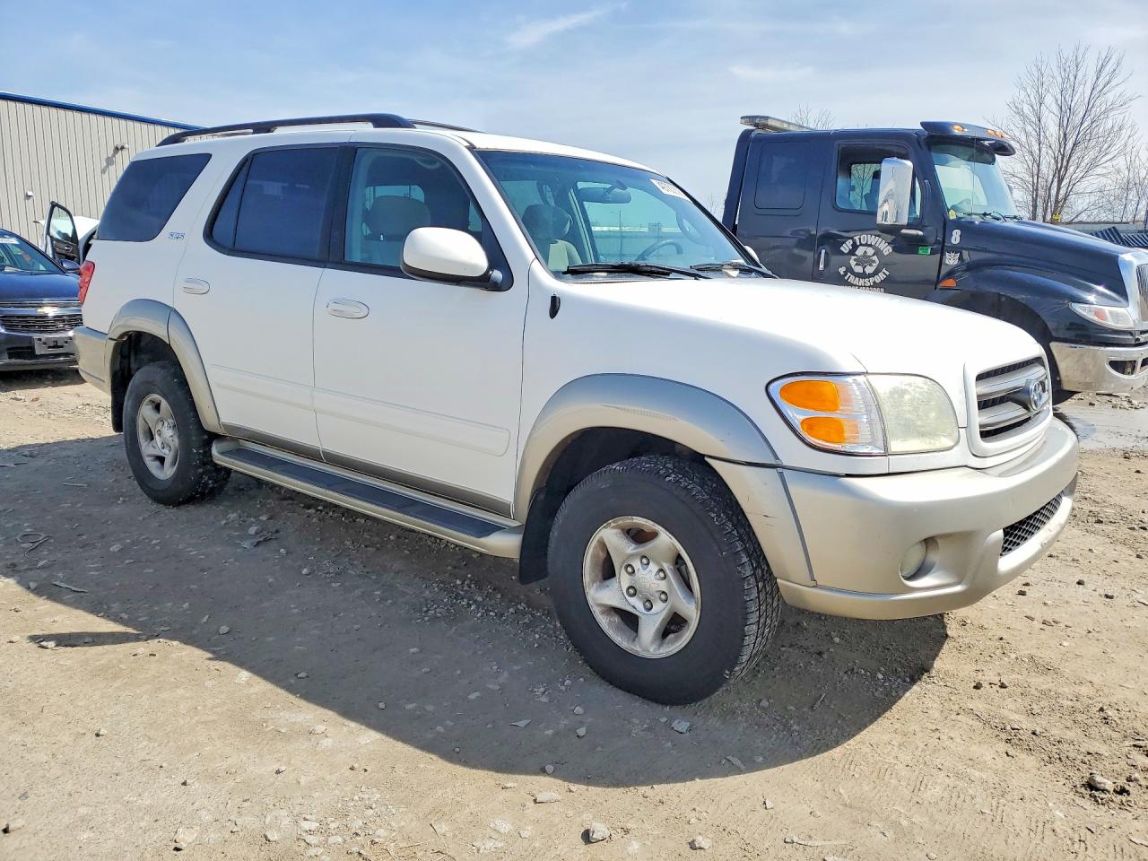 2002 Toyota Sequoia VIN 5TDBT44A72S100347 photo 4