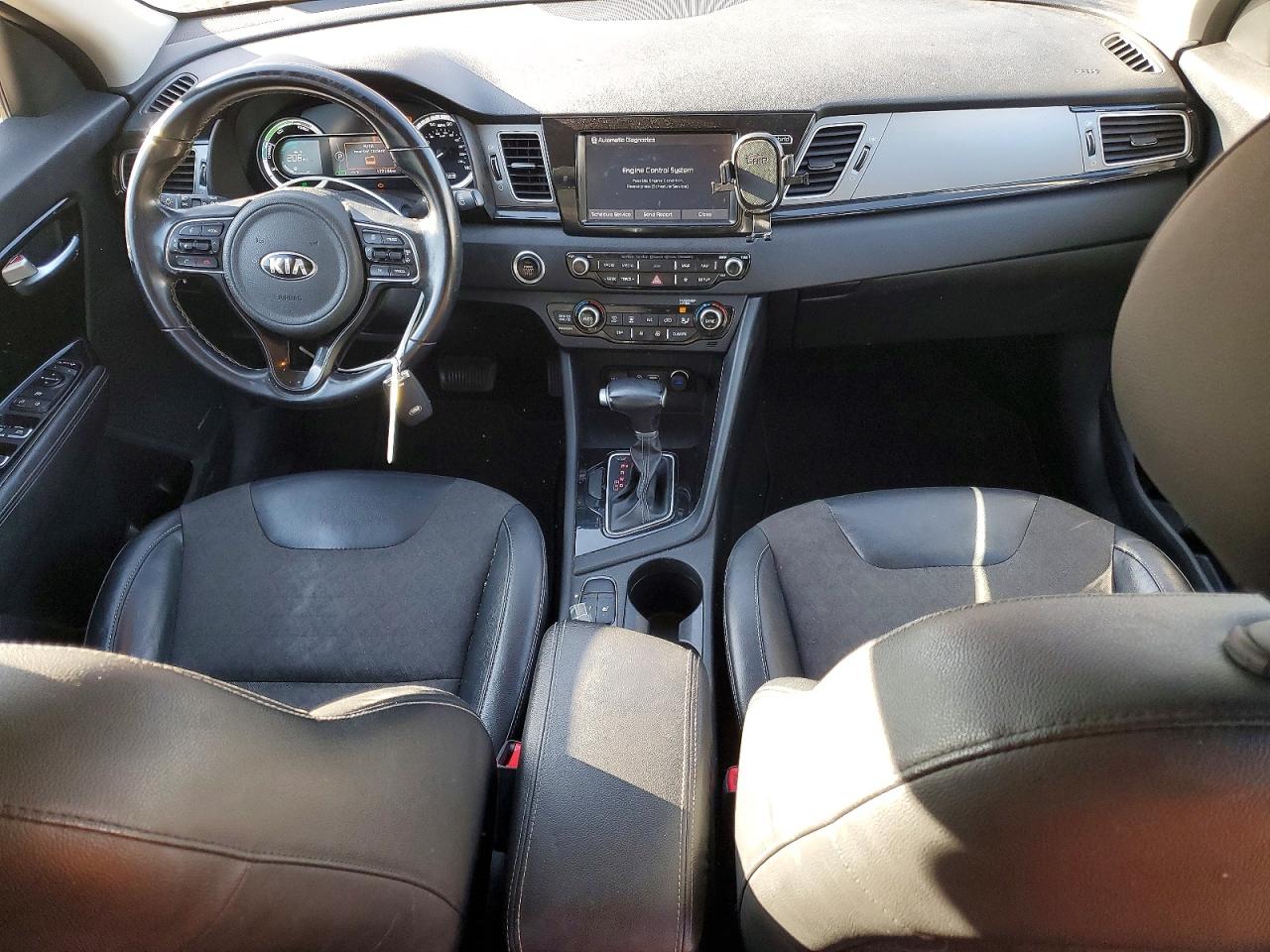 2019 Kia Niro VIN KNDCC3LC7K5250563 photo 8