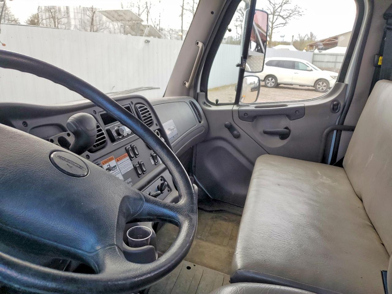 2019 FREIGHTLINER All other VIN 1FVACXFD3KHKF7902 photo 5