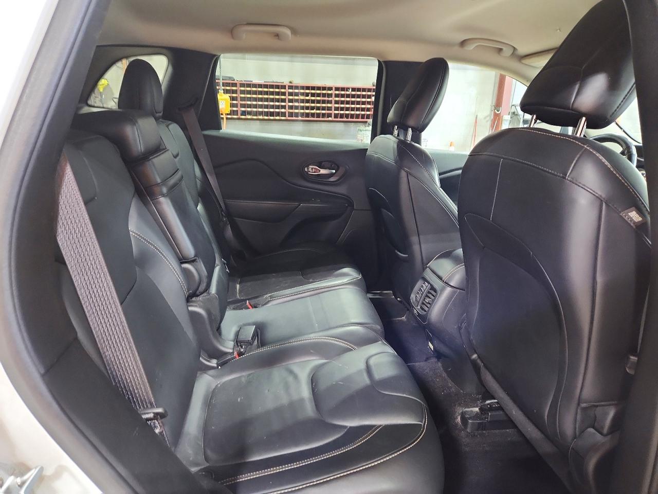 2016 Jeep Grand cher VIN 1C4PJMDSXGW204858 photo 10