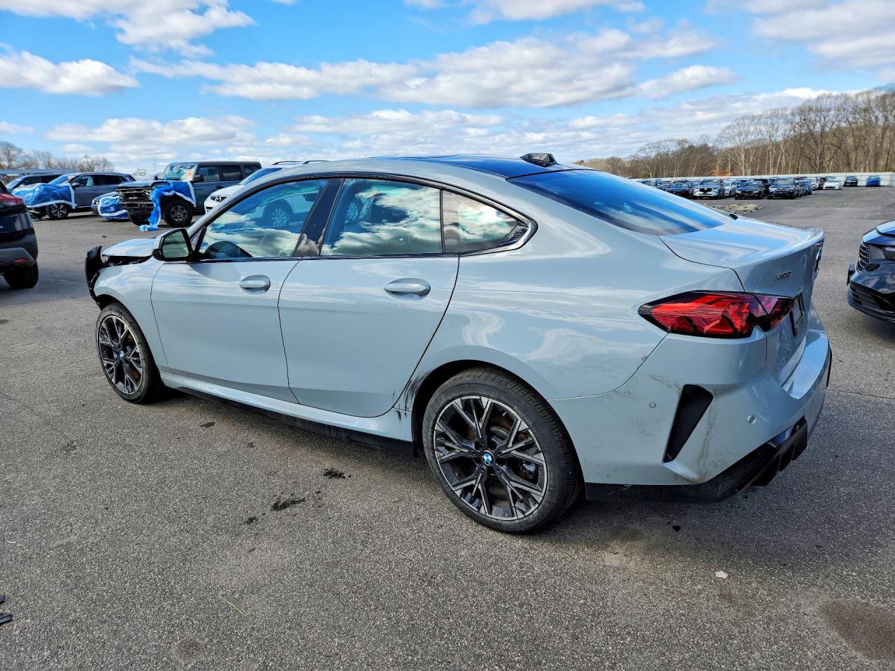 2025 BMW 2 series VIN WBA23GG01S7T61338 photo 2