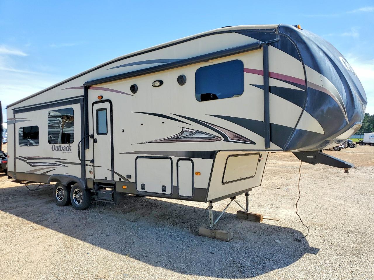 2014 KEYSTONE Outback VIN 4YDF31522EB453322 photo 1