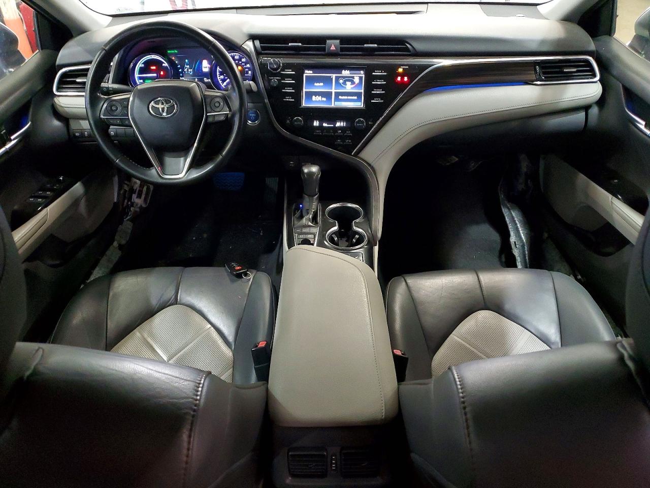 2018 Toyota Camry sola VIN 4T1B21HK6JU009533 photo 8