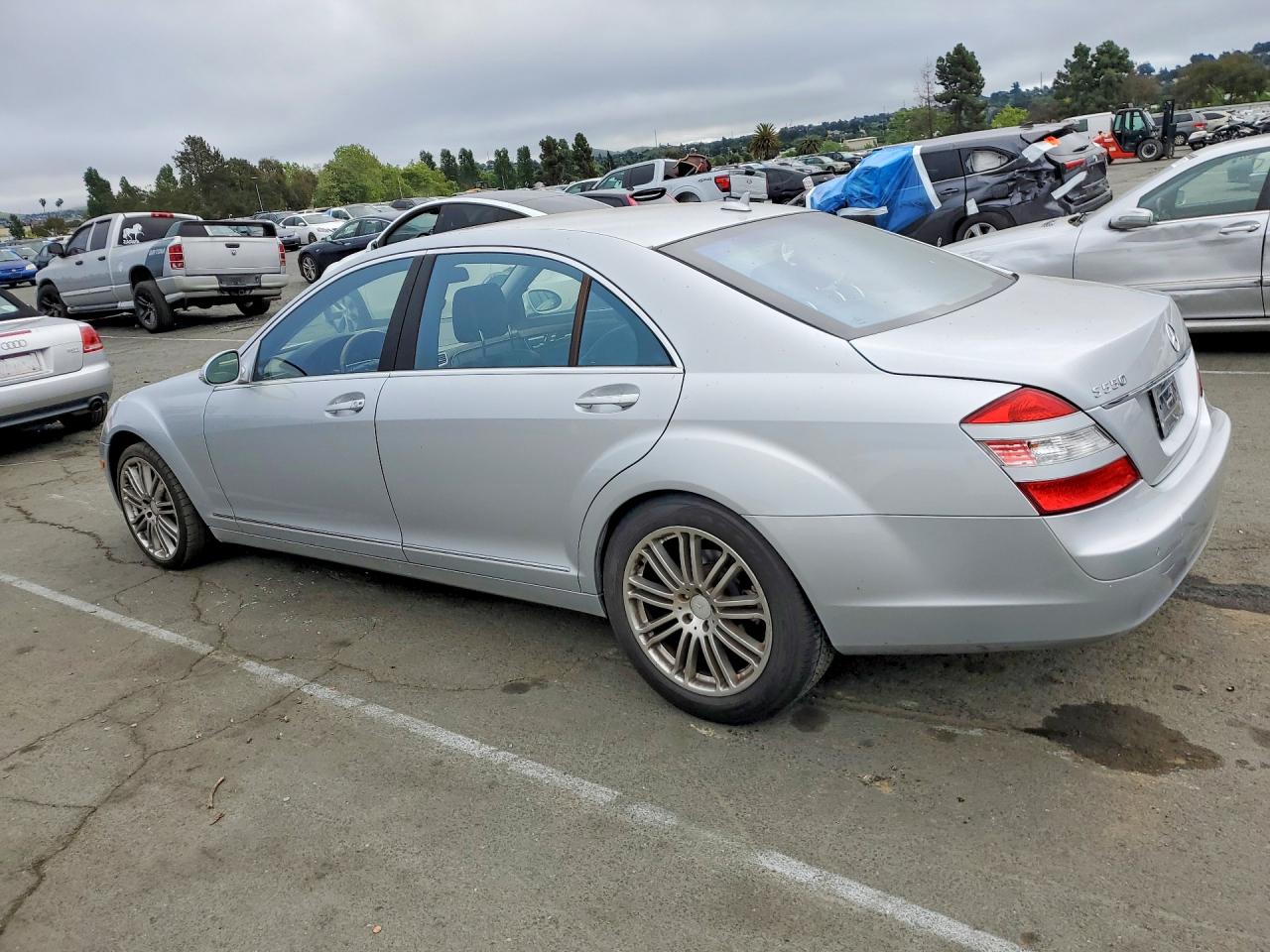 2009 Mercedes-Benz S class VIN WDDNG71X99A279323 photo 2