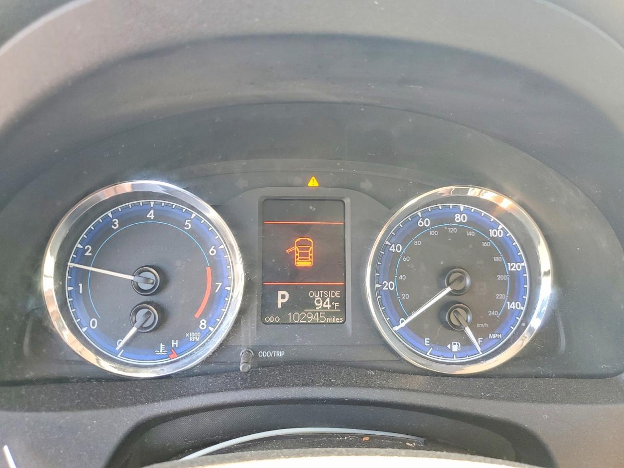 2018 Toyota Corolla VIN 2T1BURHEXJC019373 photo 9