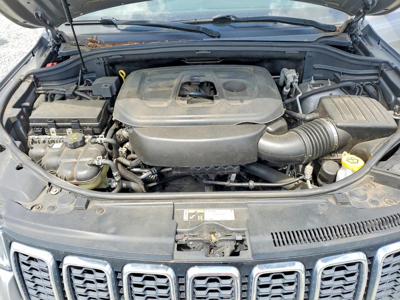 2018 Cherokee VIN 1C4RJFAG0JC287732 photo 12