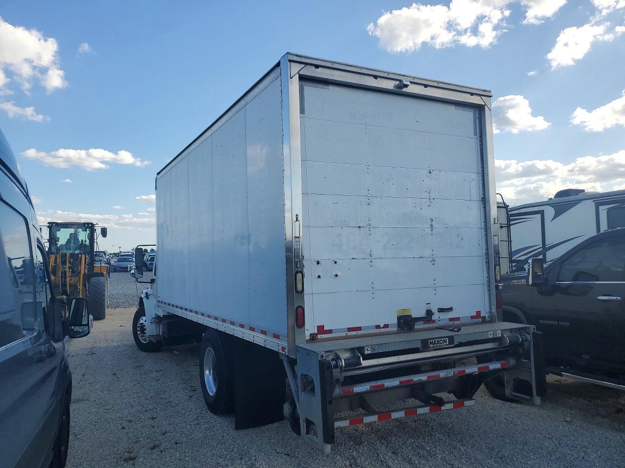 2016 FREIGHTLINER All other VIN 3ALACWDT3GDHP9101 photo 2