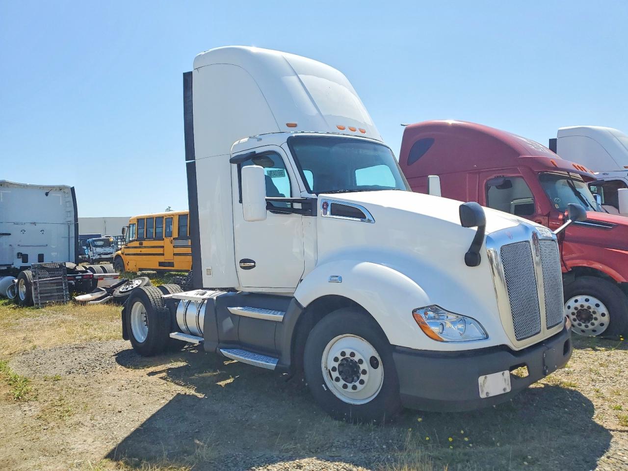 2017 KENWORTH All other VIN 1XKYA48XXHJ160373 photo 1