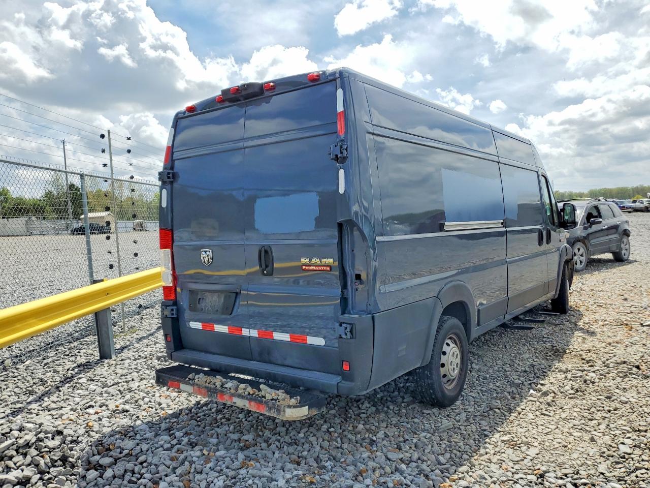 2020 RAM Promaster VIN 3C6URVJG4LE144430 photo 3
