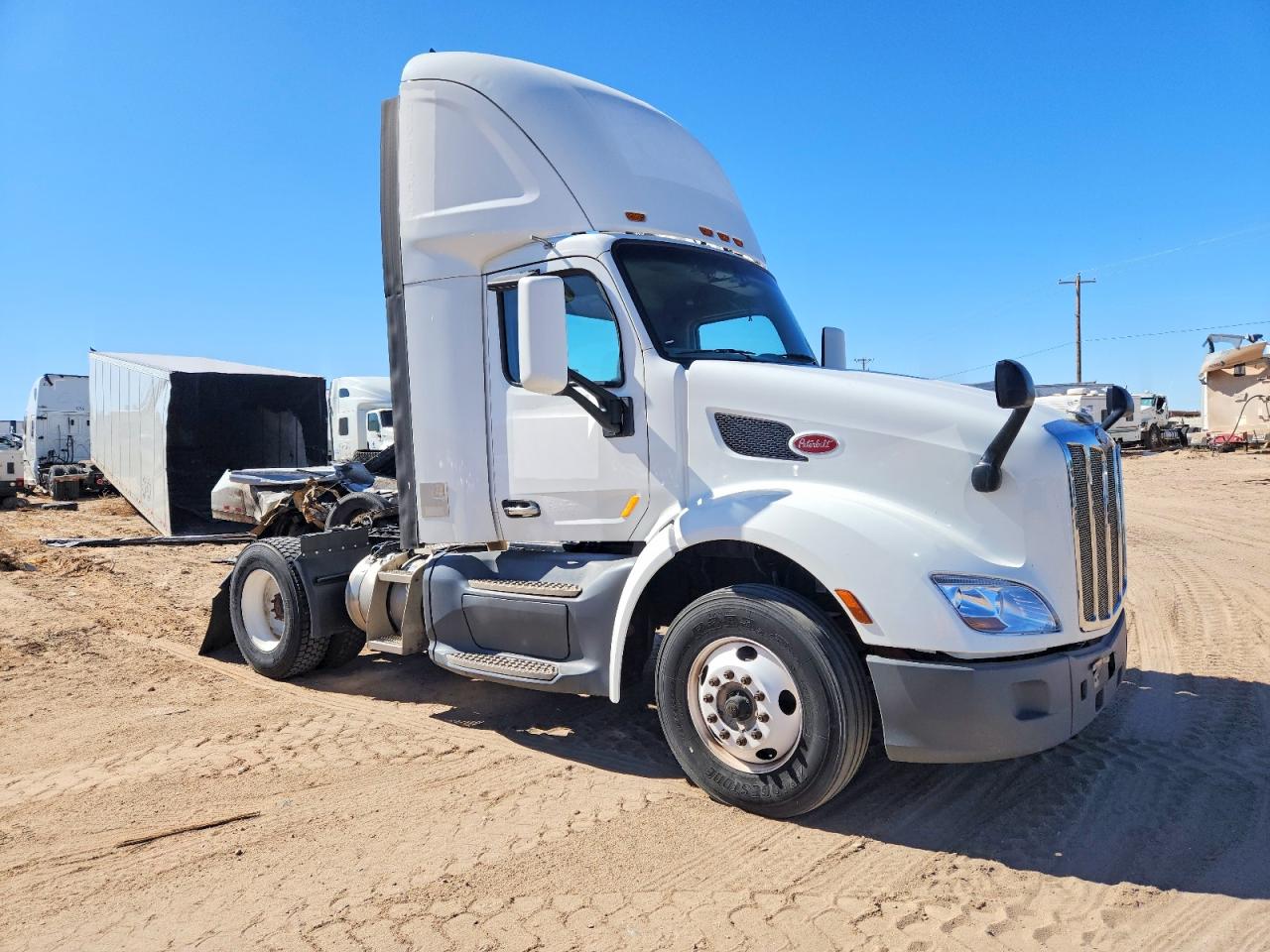 2018 PETERBILT All other VIN 1XPBA48X9JD477940 photo 1