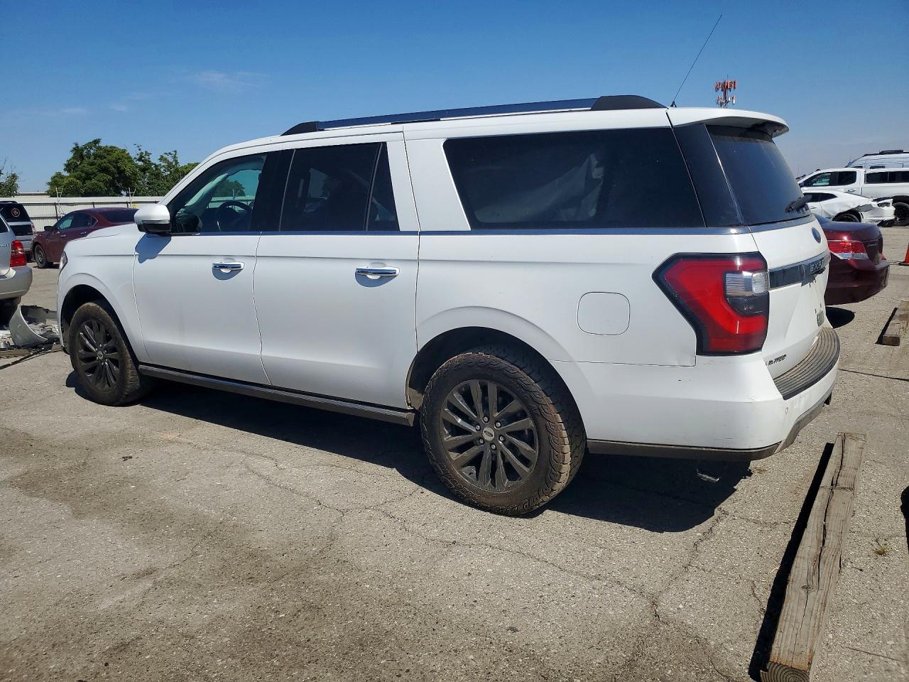 2020 Ford Expedition VIN 1FMJK2AT0LEA03552 photo 2