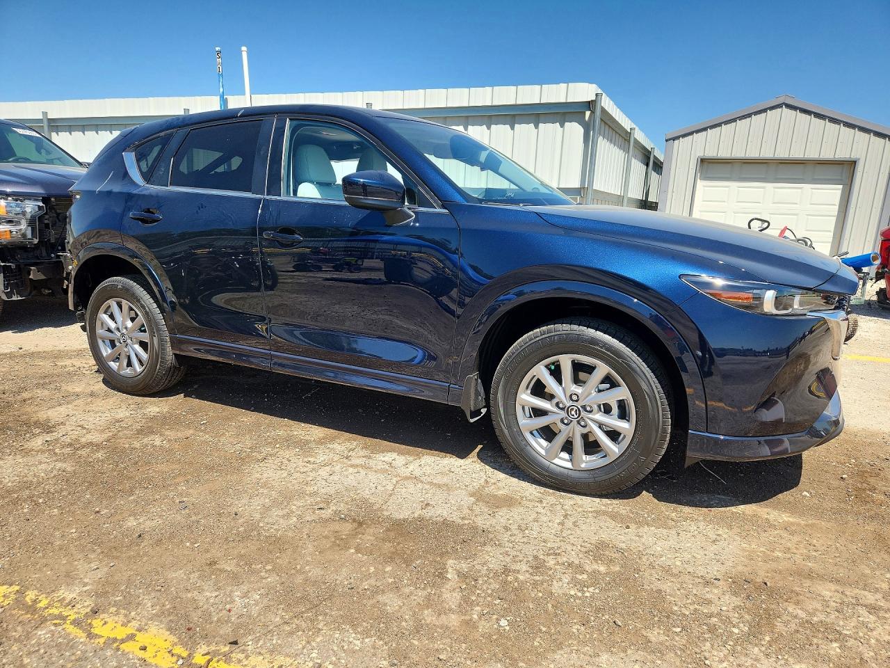 2025 Mazda Cx-5 VIN JM3KFBCM8S0767073 photo 4