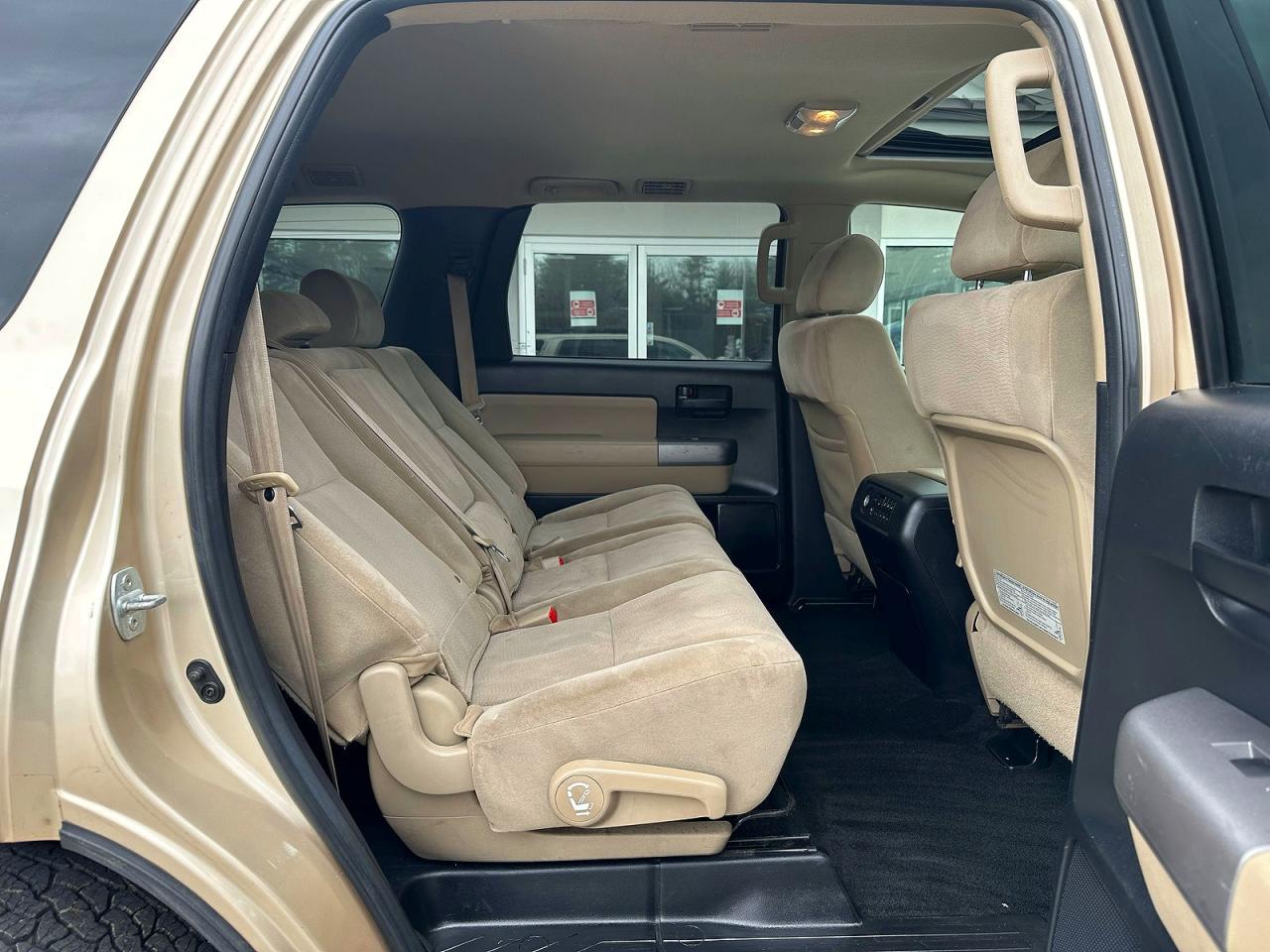 2014 TOYOTA Sequoia VIN 5TDBY5G19ES093215 photo 6