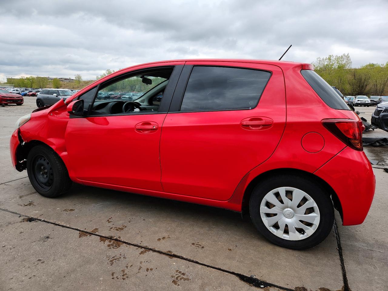 2015 Toyota Yaris VIN VNKKTUD30FA027057 photo 2