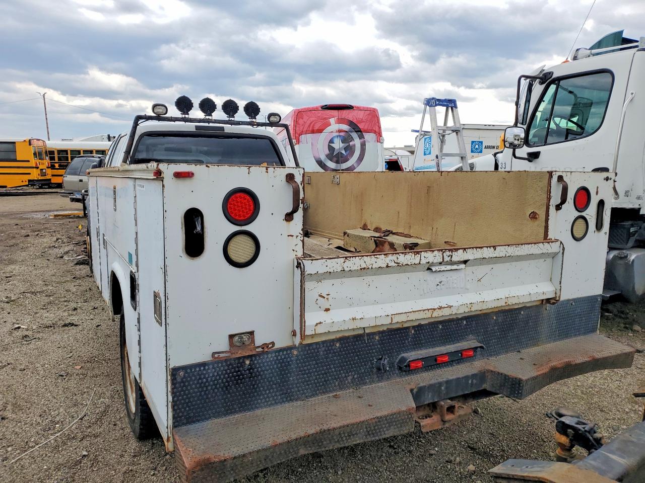 2007 Ford F450 VIN 1FDXW47P67EB23348 photo 2