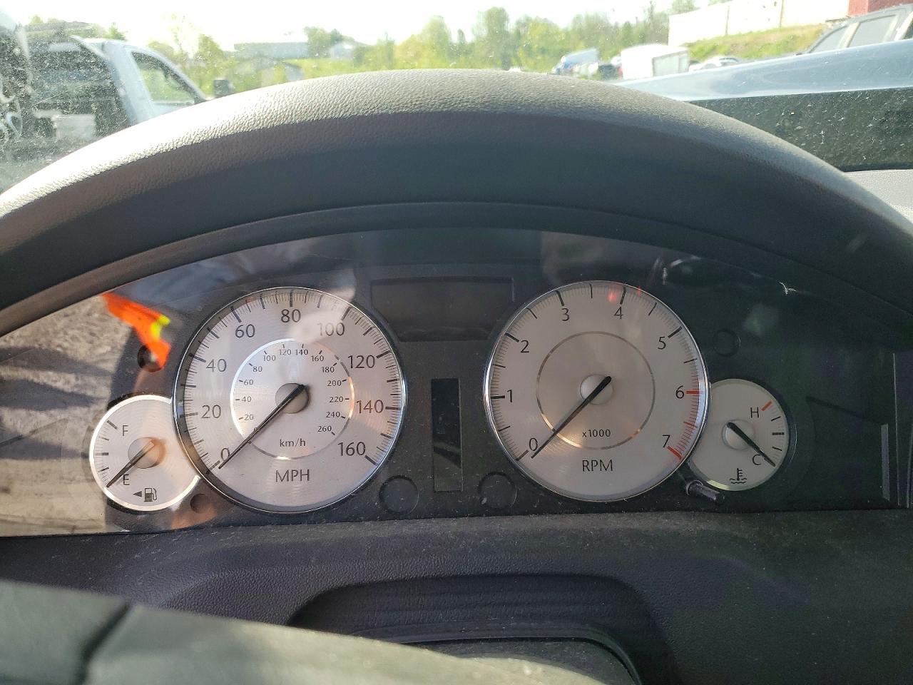 2008 Chrysler 300 VIN 2C3KA63H18H140614 photo 9