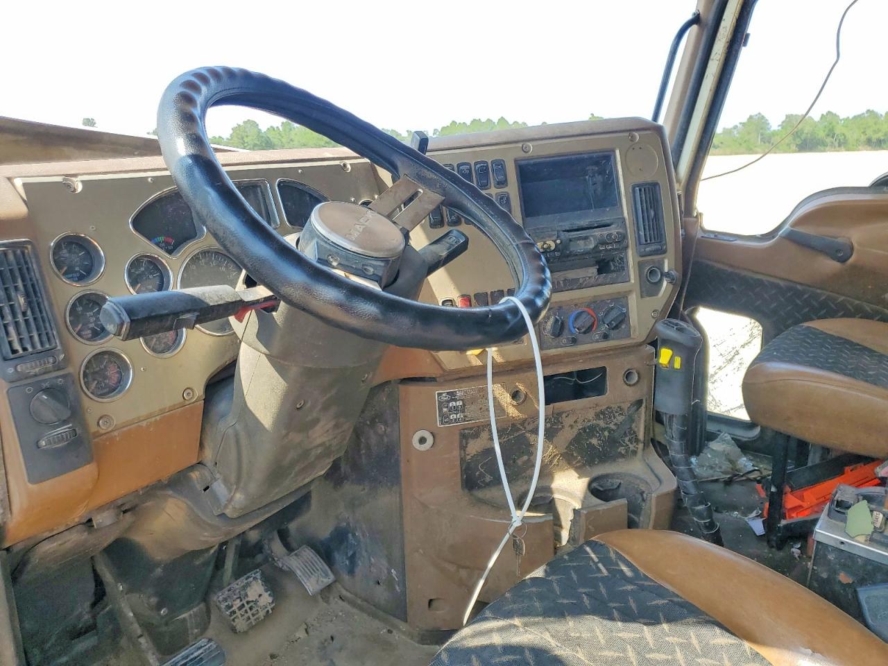 2007 MACK All other VIN 1M2AT04C27M002945 photo 5
