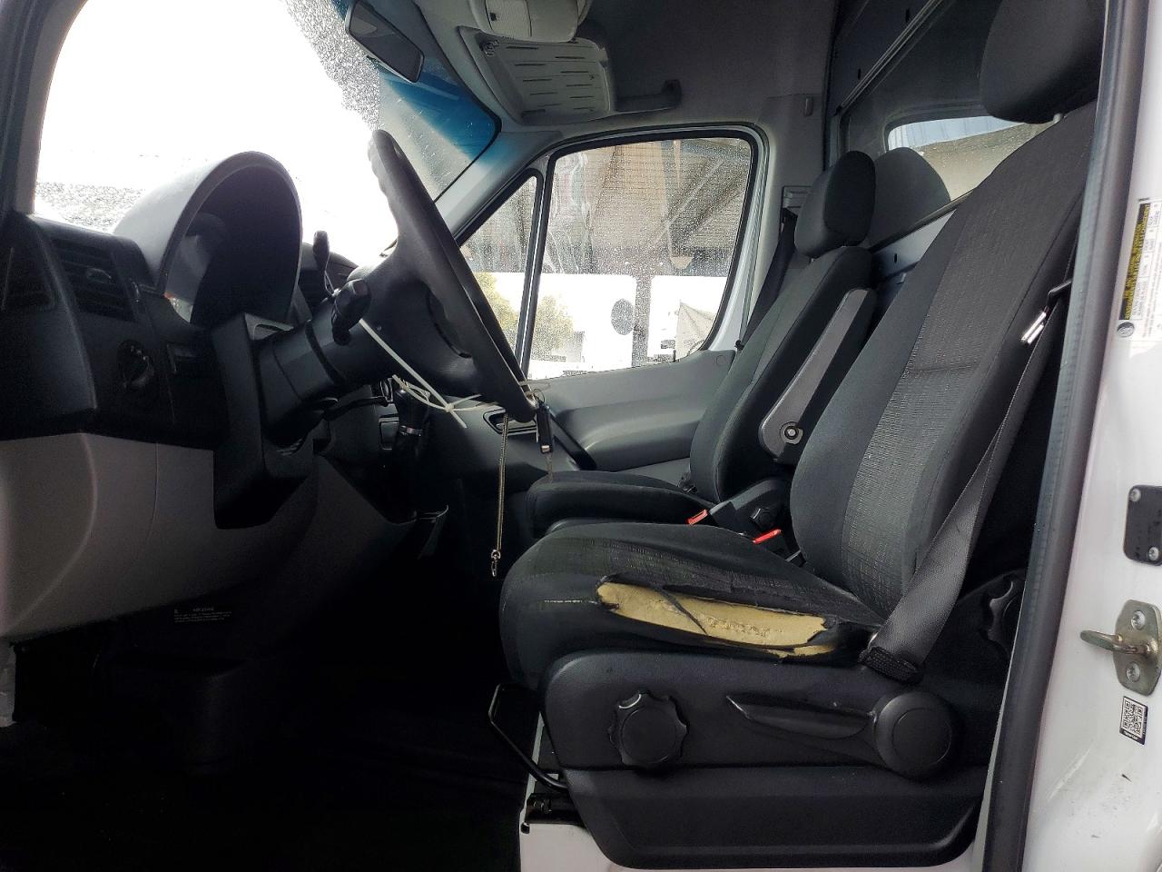 2015 FREIGHTLINER Sprinter VIN WDYPE7DC0FP137988 photo 7