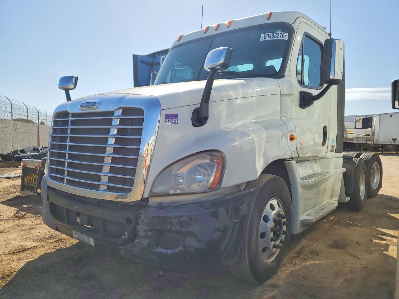 2014 FREIGLINER All other VIN 3AKJGED51ESFX9721 photo 2