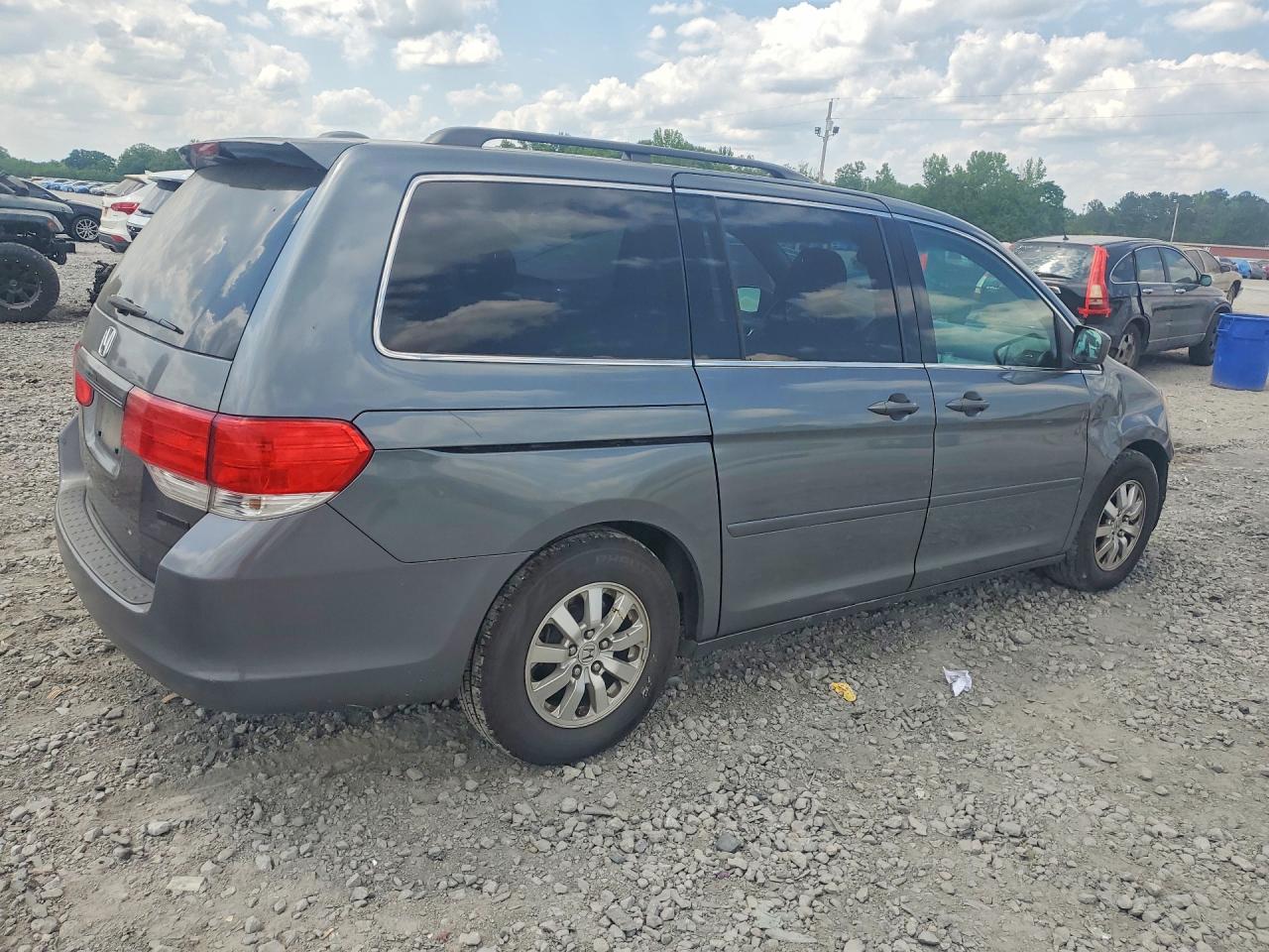 2010 Honda All models VIN 5FNRL3H79AB025841 photo 3