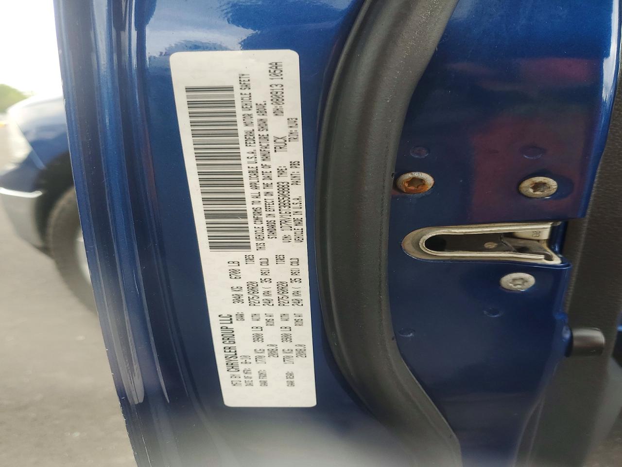 2011 Dodge Ram 1500 VIN 1D7RV1GT3BS509883 photo 12