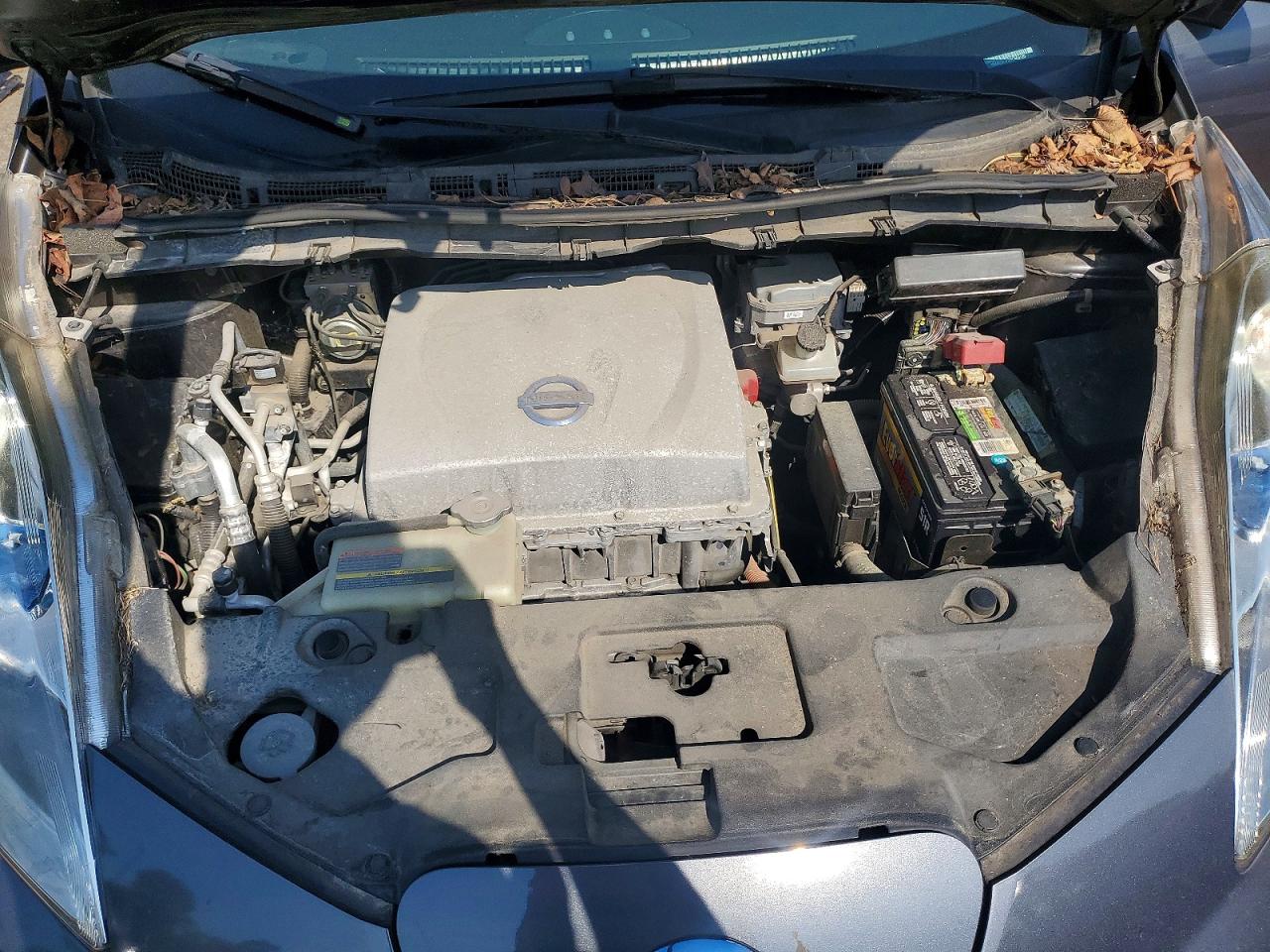 2013 Nissan Leaf VIN 1N4AZ0CP8DC409120 photo 11