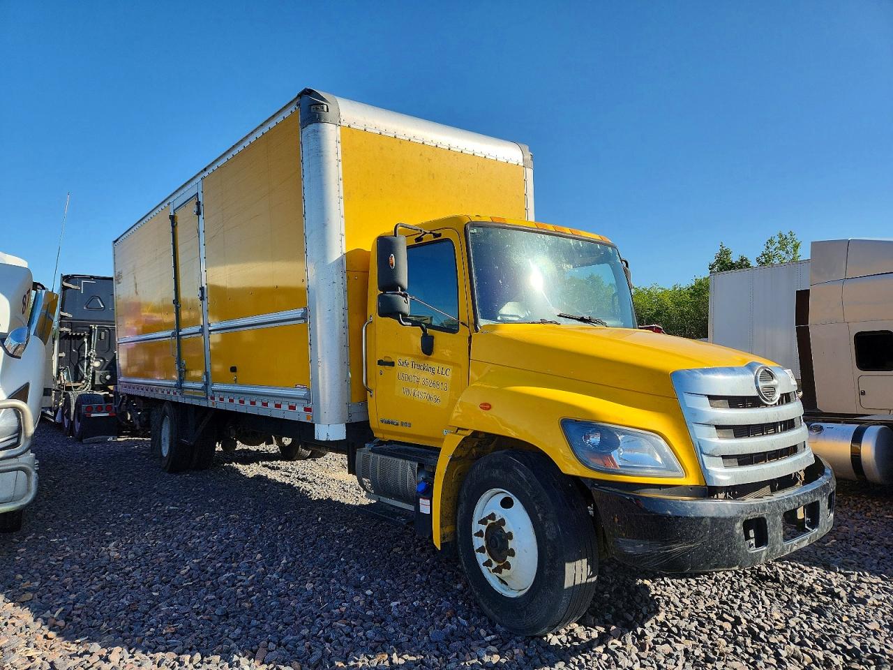 2019 HINO All other VIN 5PVNJ8JV1K4S70636 photo 1