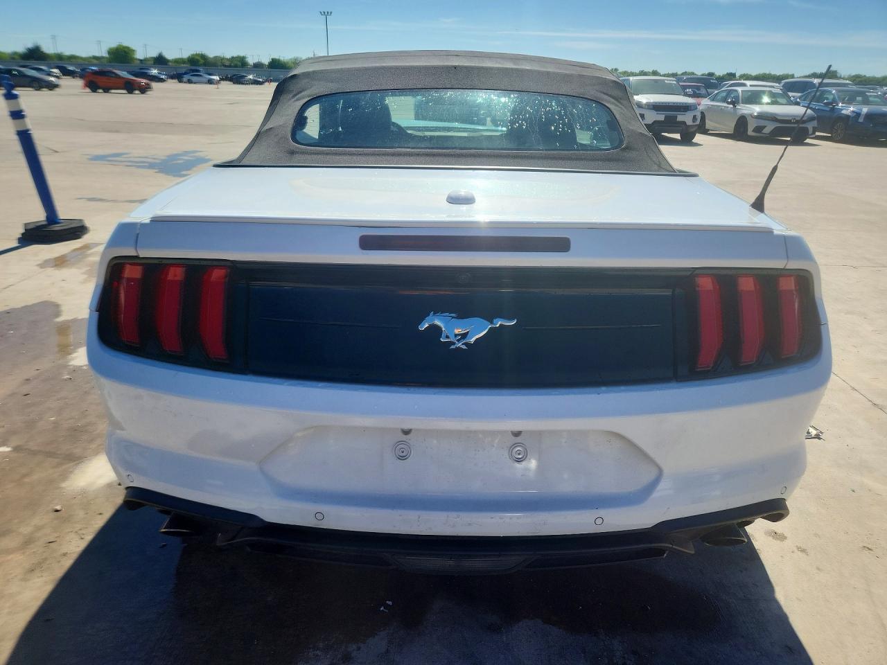 2018 FORD All models VIN 1FATP8UHXJ5110202 photo 6