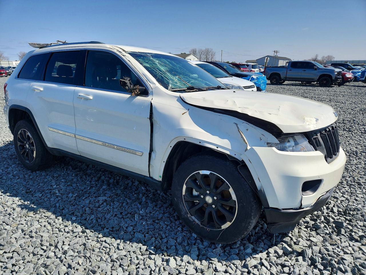2017 Chevrolet Equinox VIN 1J4RR4GGXBC551121 photo 4