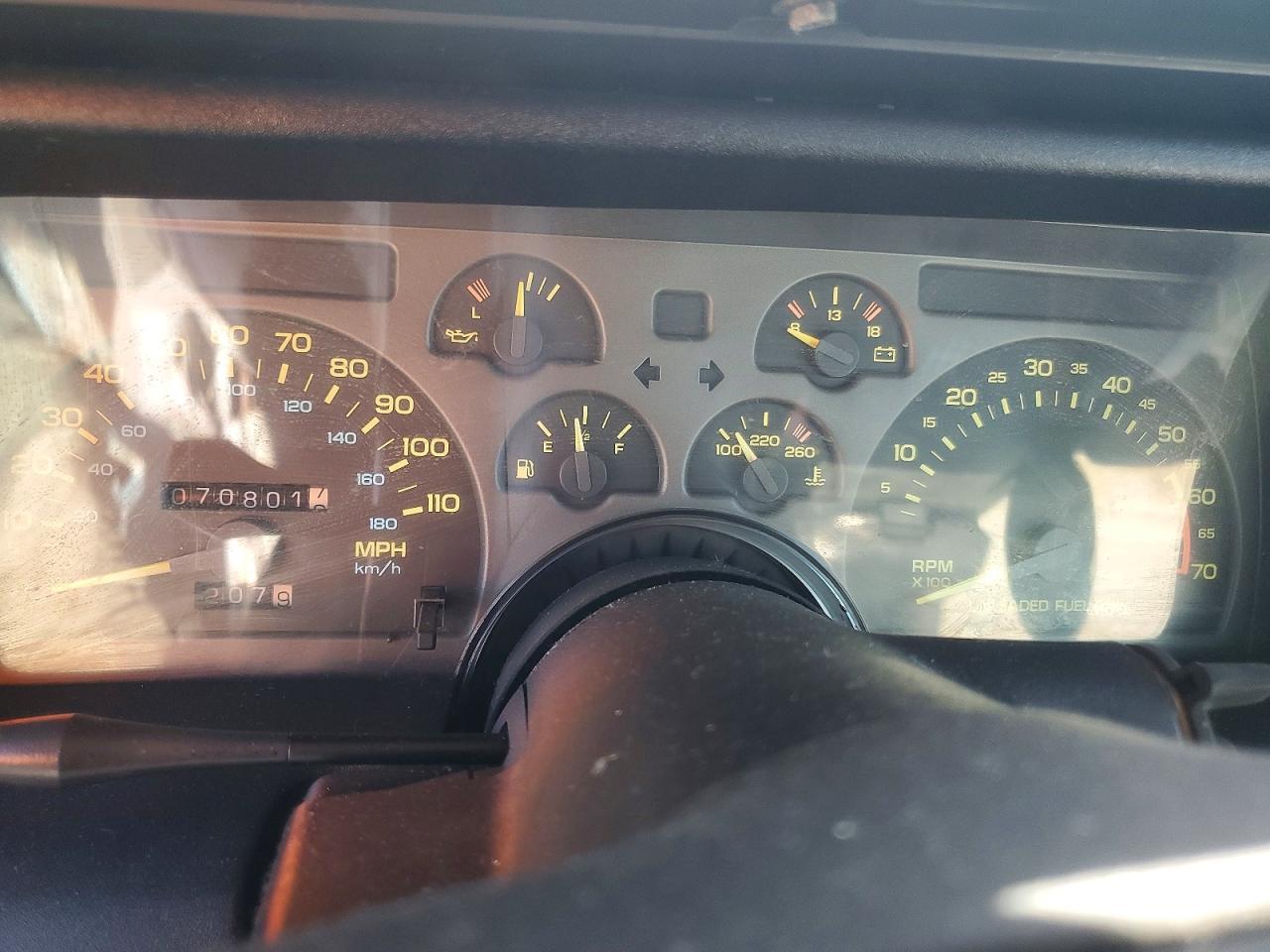 1992 Chevrolet Camaro VIN 1G1FP23T5NL133813 photo 9