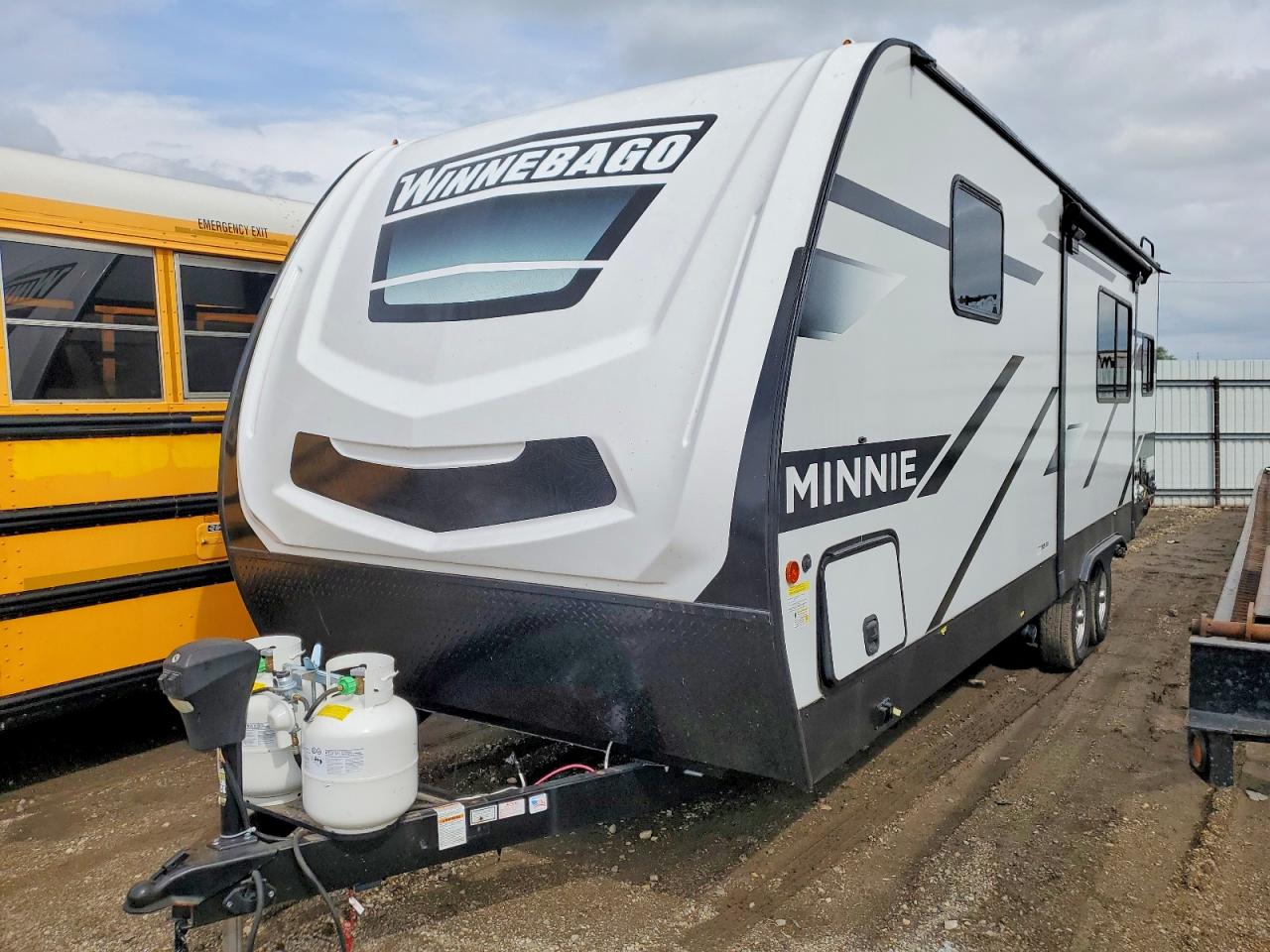 2023 WINNEBAGO Minnie 252 VIN 54CTM1S25P6066315 photo 2