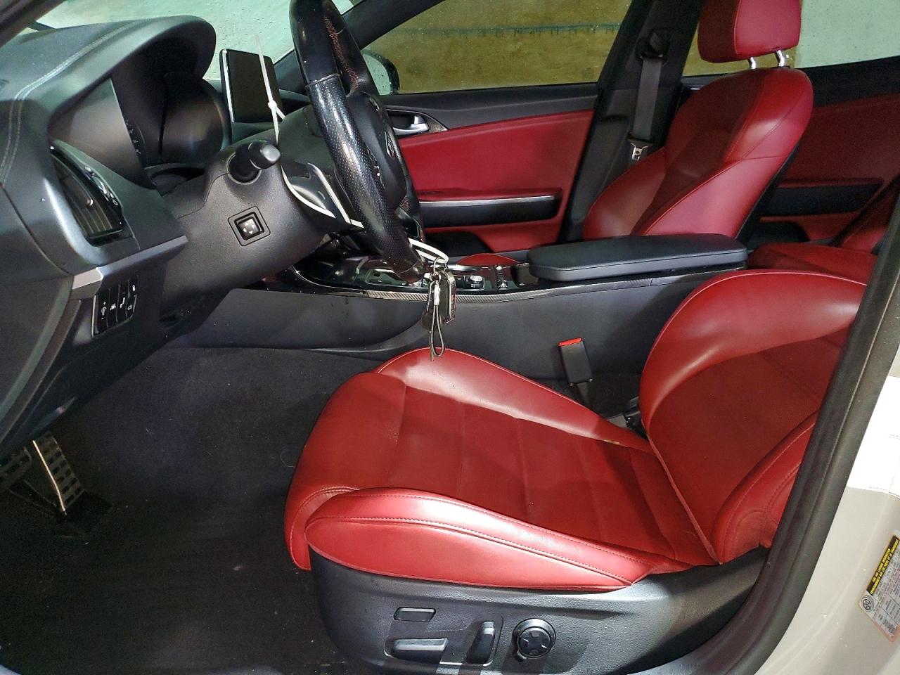 2019 Kia Stinger VIN KNAE55LC0K6064210 photo 7