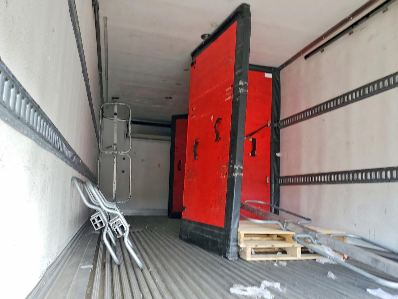 2018 FREIGHTLINER All other VIN 3ALACXFC6JDJU3098 photo 11