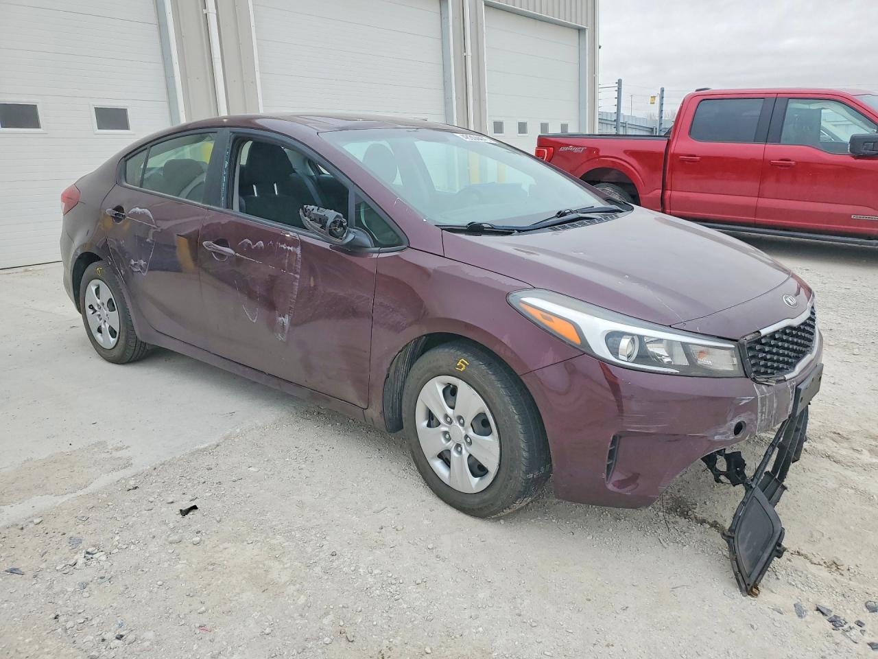 2018 Kia Forte VIN 3KPFK4A79JE269906 photo 4