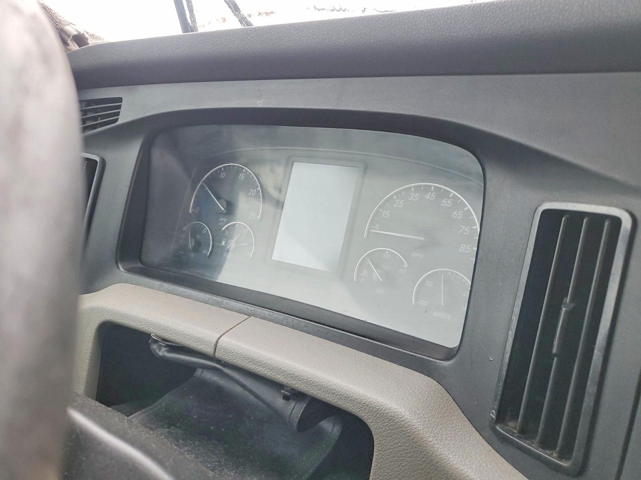 2018 FREIGHTLINER All other VIN 3AKJHHDR1JSJW9381 photo 8