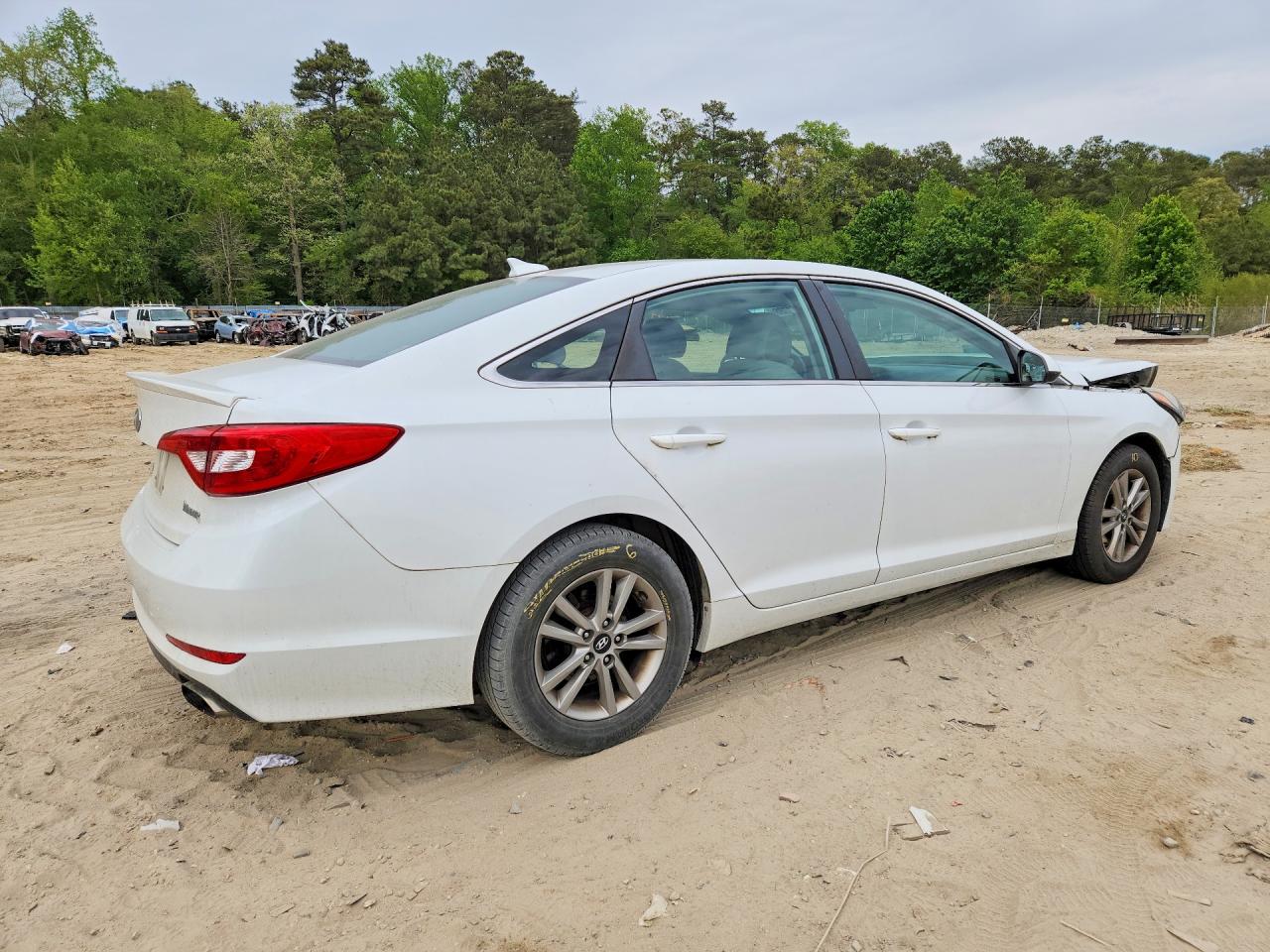 2016 Hyundai Sonata VIN 5NPE24AF0GH296323 photo 3