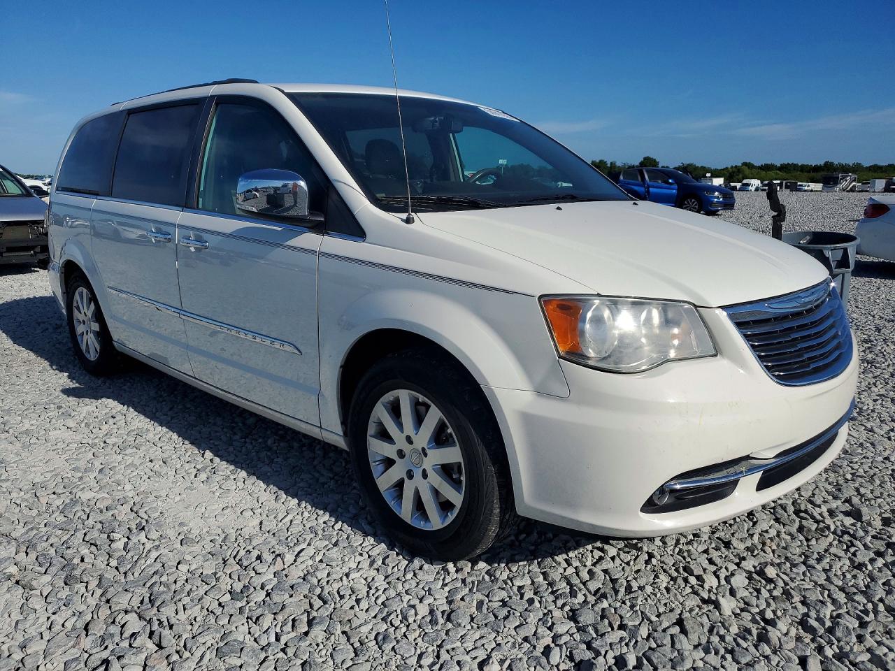 2012 Chrysler Minivan VIN 2C4RC1CG8CR287577 photo 4