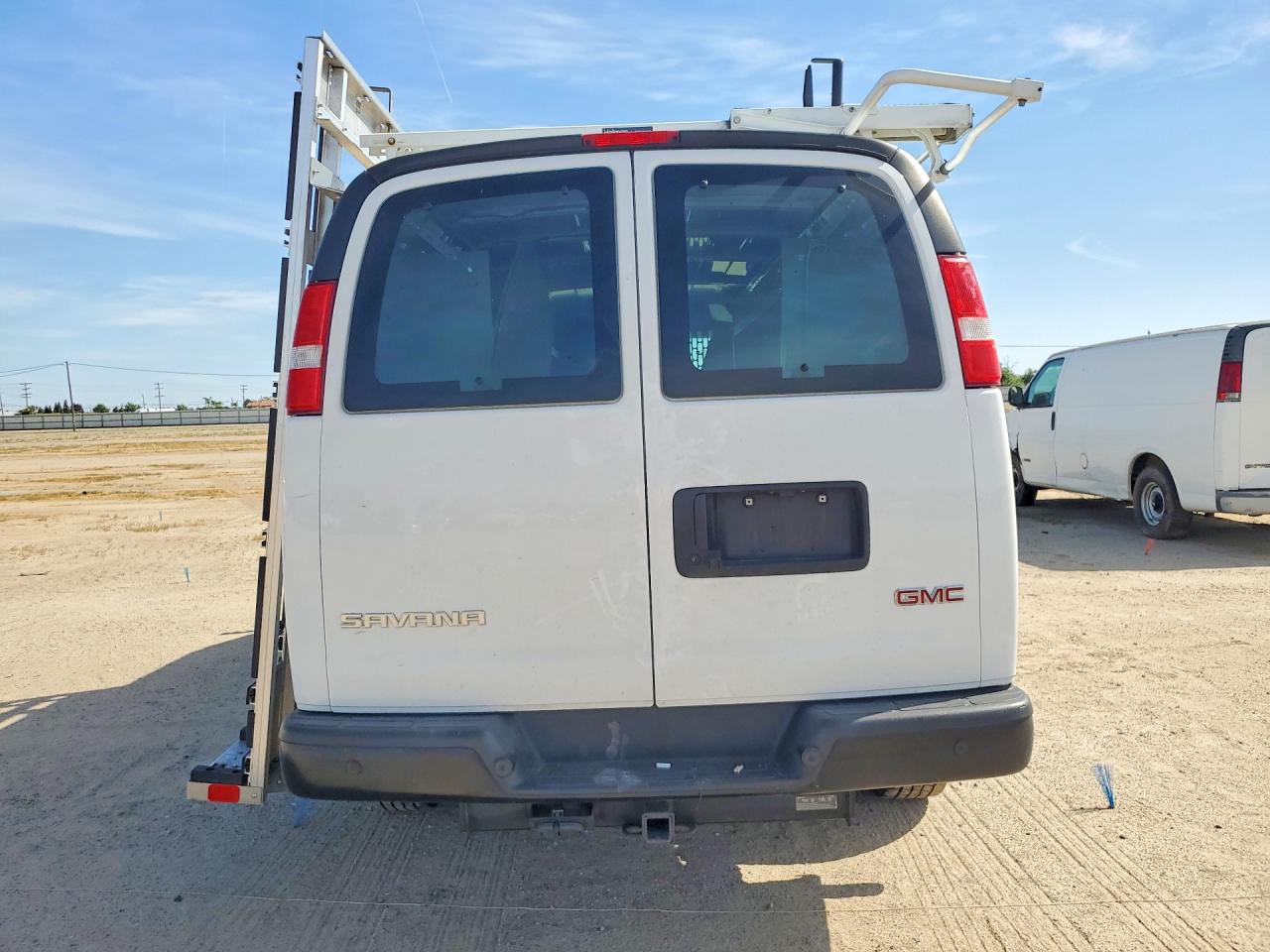 2023 GMC Savana VIN 1GTW7BFP4P1179427 photo 6