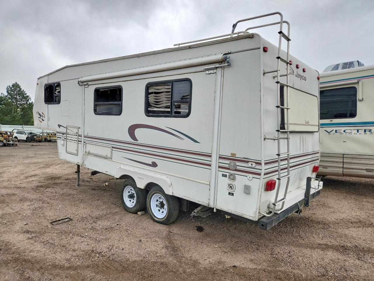 1999 JAYCO All models VIN 1UJCJ02M1X5LC0494 photo 3