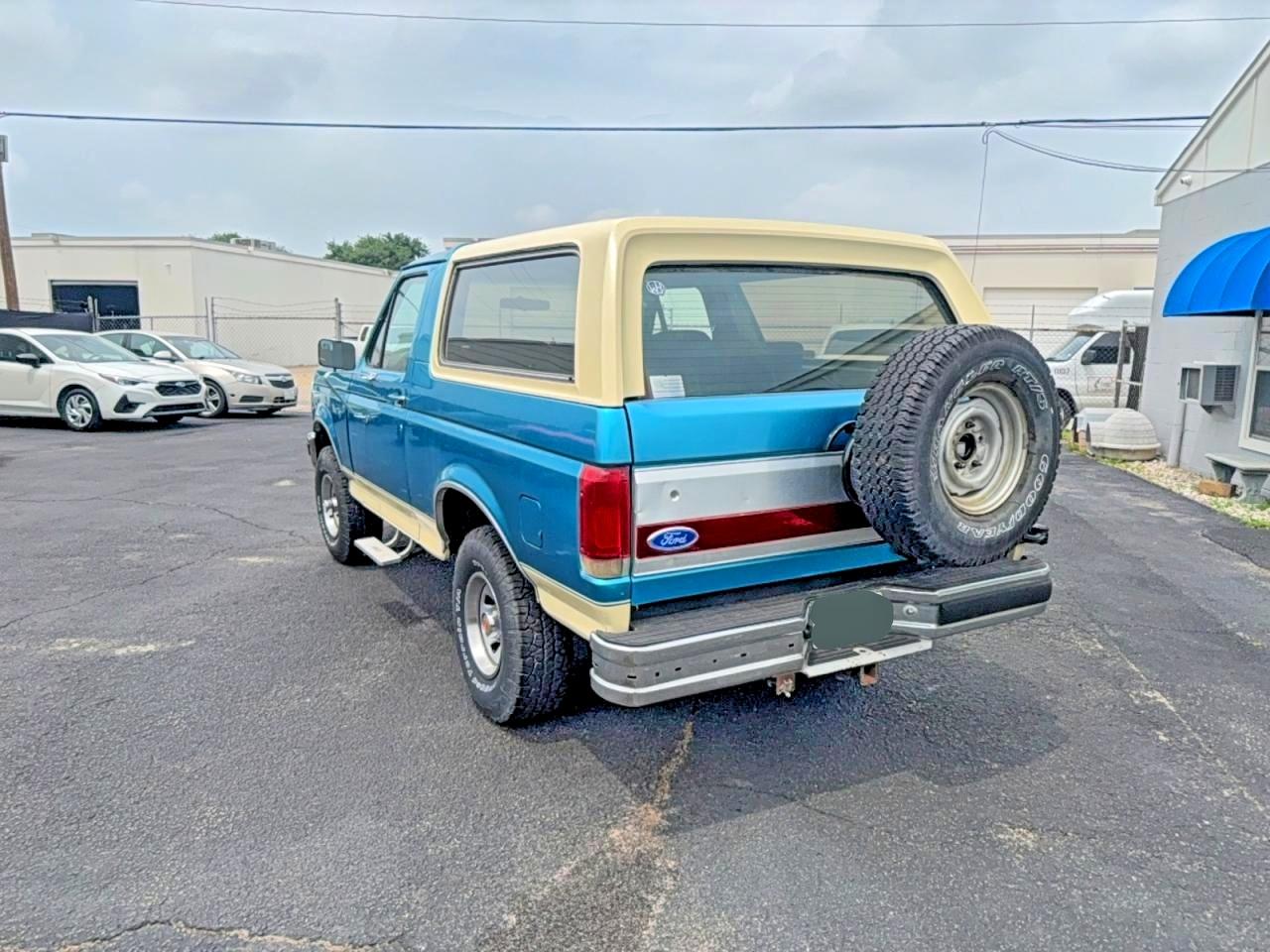 1990 FORD Bronco VIN 1FMEU15H7LLB17409 photo 3