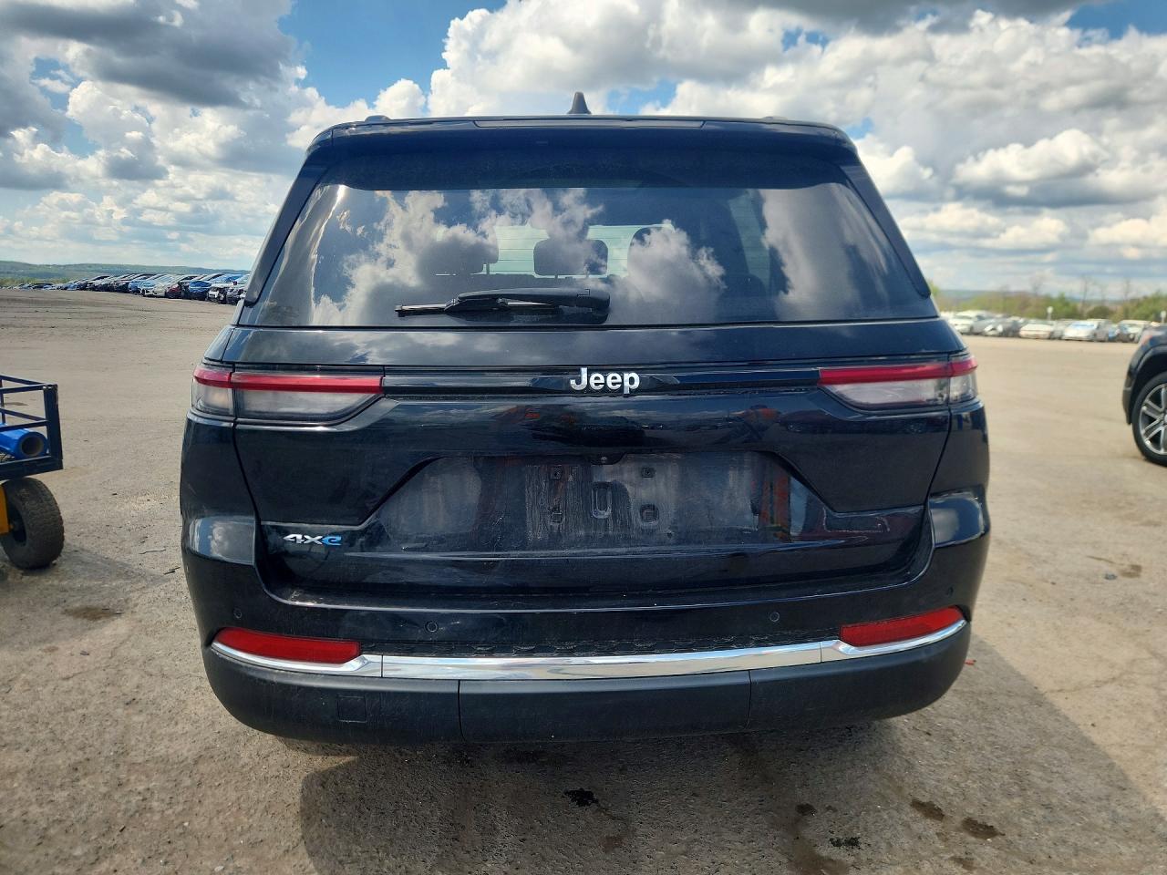 2023 Jeep Grand cher VIN 1C4RJYB65P8788225 photo 6