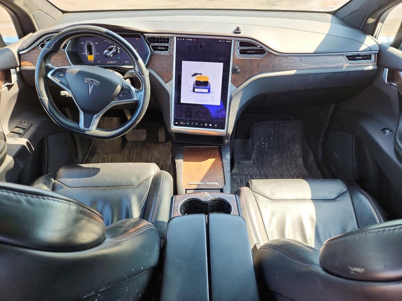 2017 Tesla Model x VIN 5YJXCDE29HF045698 photo 8