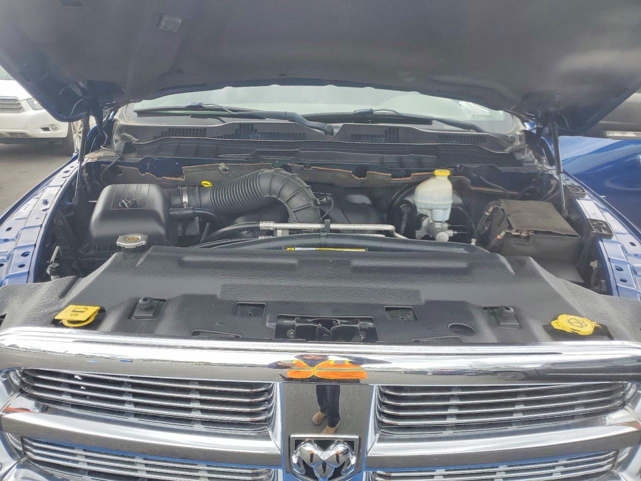 2011 Dodge Ram 1500 VIN 1D7RV1GT3BS509883 photo 11