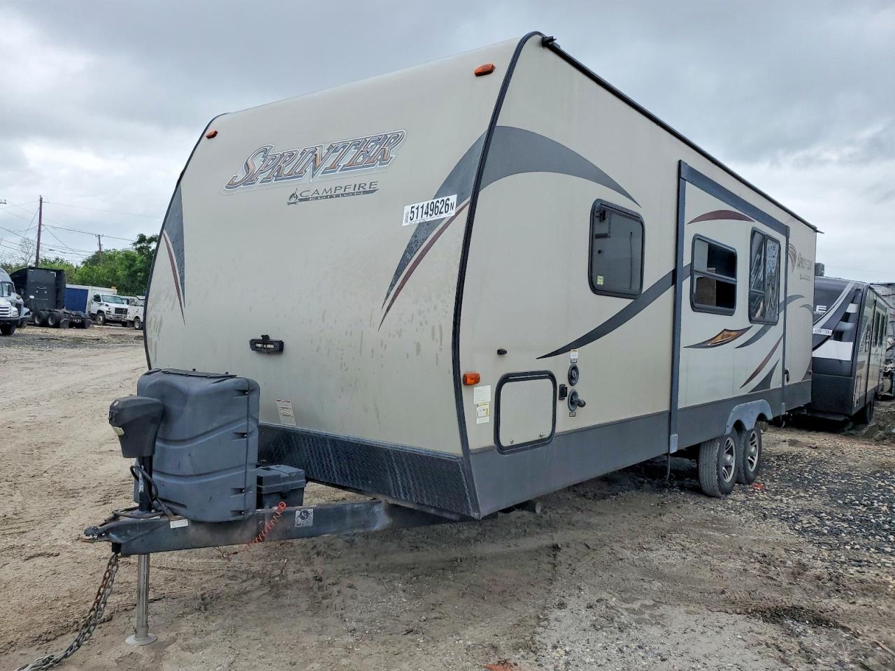 2015 KEYSTONE Sprinter VIN 4YDT26R28F1531848 photo 2