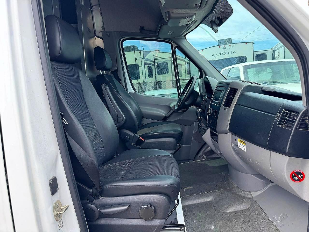 2016 Mercedes-Benz Sprinter VIN WD3PE7CD8GP190441 photo 5
