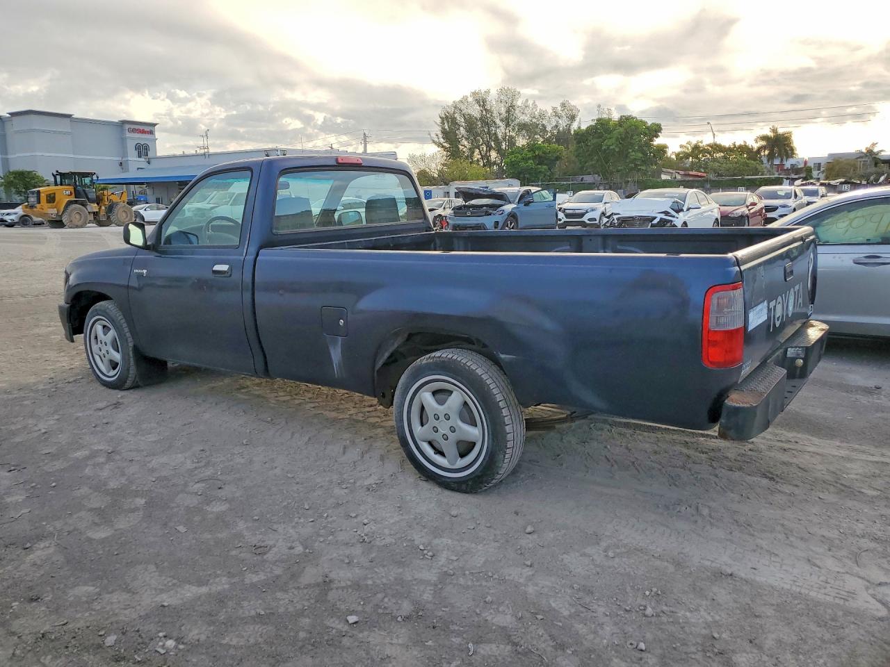 1995 Toyota T100 VIN JT4UD10D9S0006705 photo 2