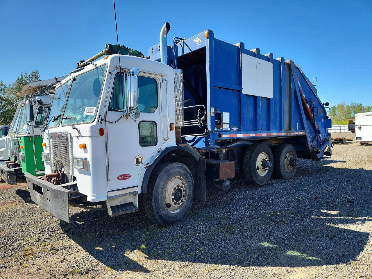 2001 PETERBILT All other VIN 1NPZH07X71D713046 photo 1