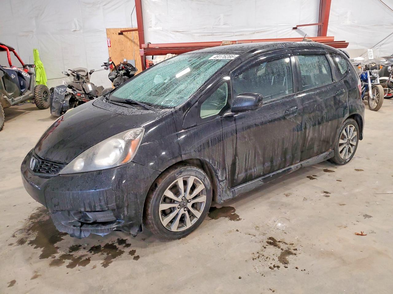 2013 Honda Fit VIN JHMGE8H51DC069846 photo 1